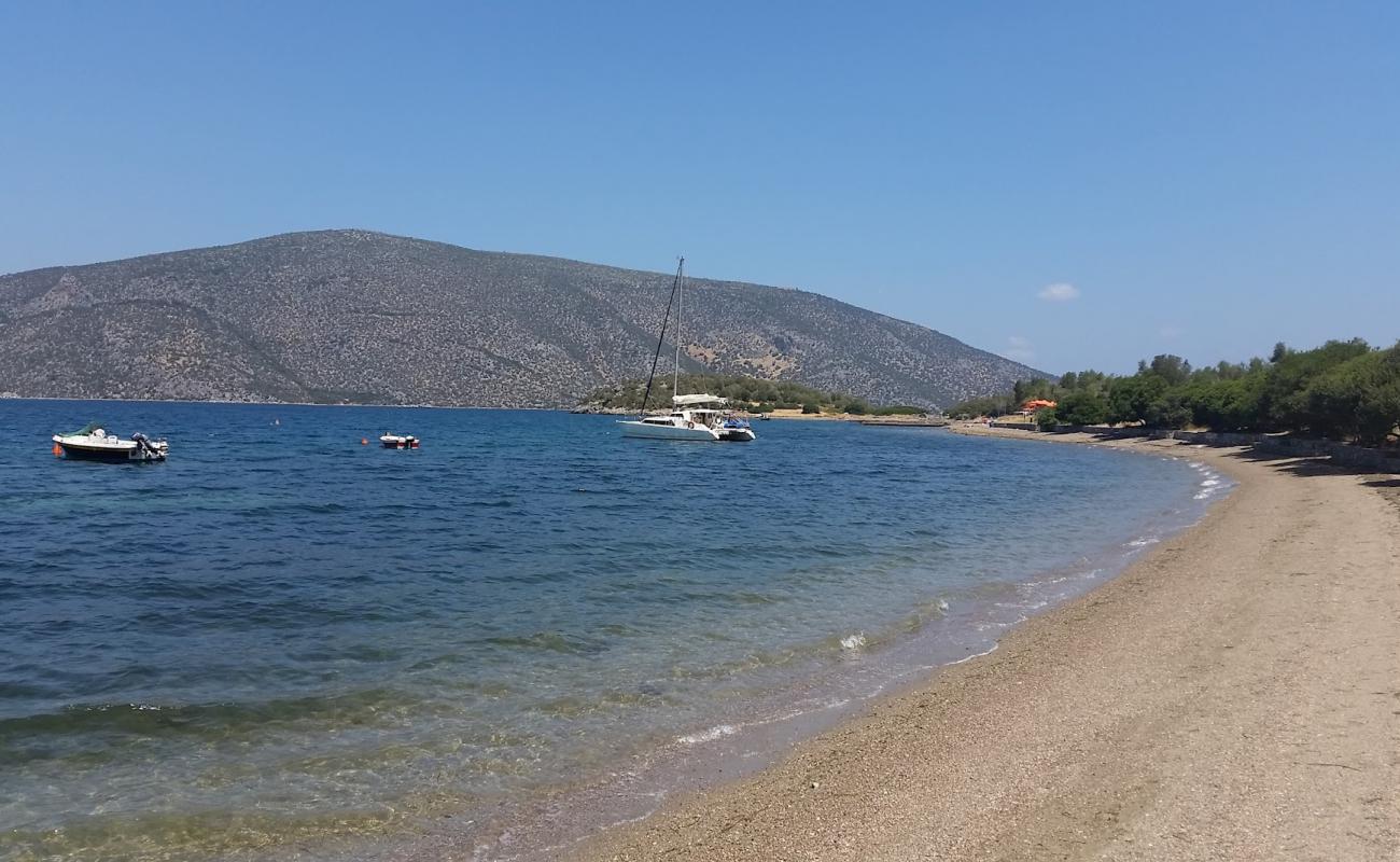 Skroponeria beach'in fotoğrafı gri kum ve çakıl yüzey ile