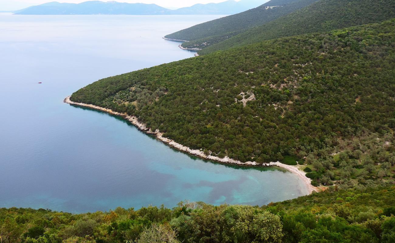 Ag. north beach'in fotoğrafı çakıl ile kum yüzey ile