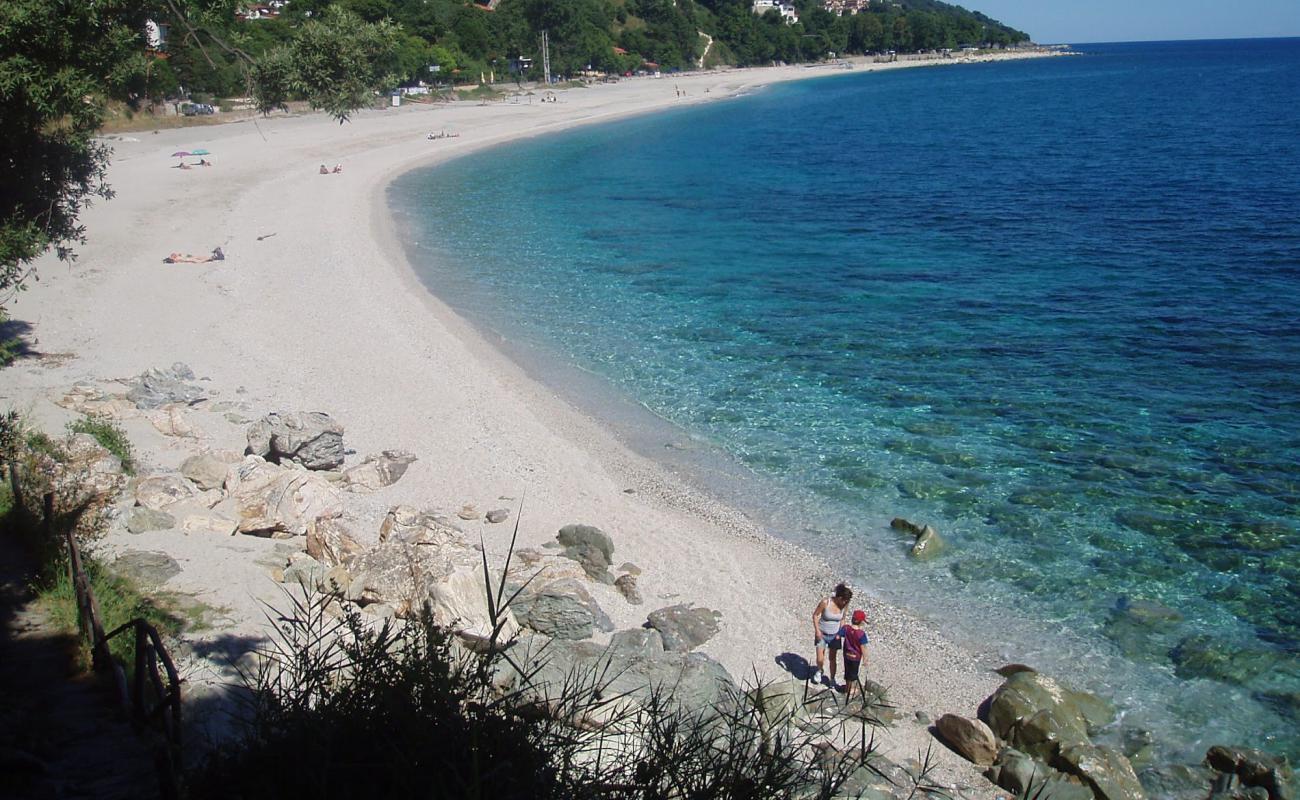 Papa Nero beach'in fotoğrafı beyaz ince çakıl yüzey ile