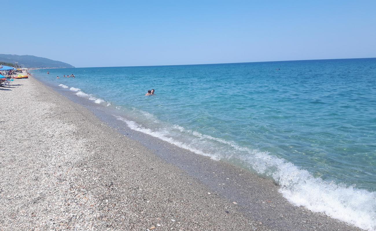 Agiokampos beach'in fotoğrafı parlak kum yüzey ile