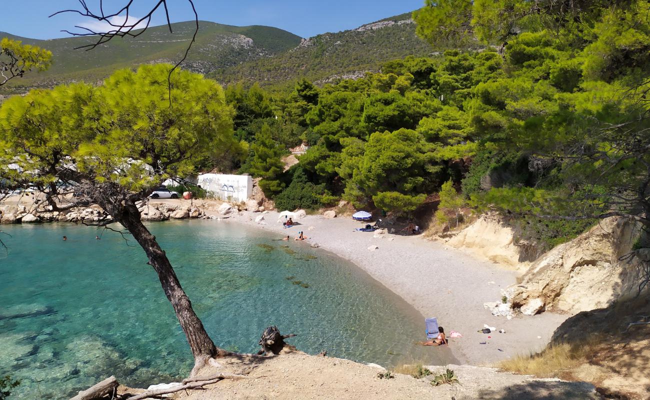 Prosili beach'in fotoğrafı hafif ince çakıl taş yüzey ile