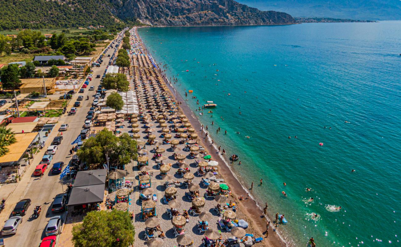 Psatha beach'in fotoğrafı hafif ince çakıl taş yüzey ile