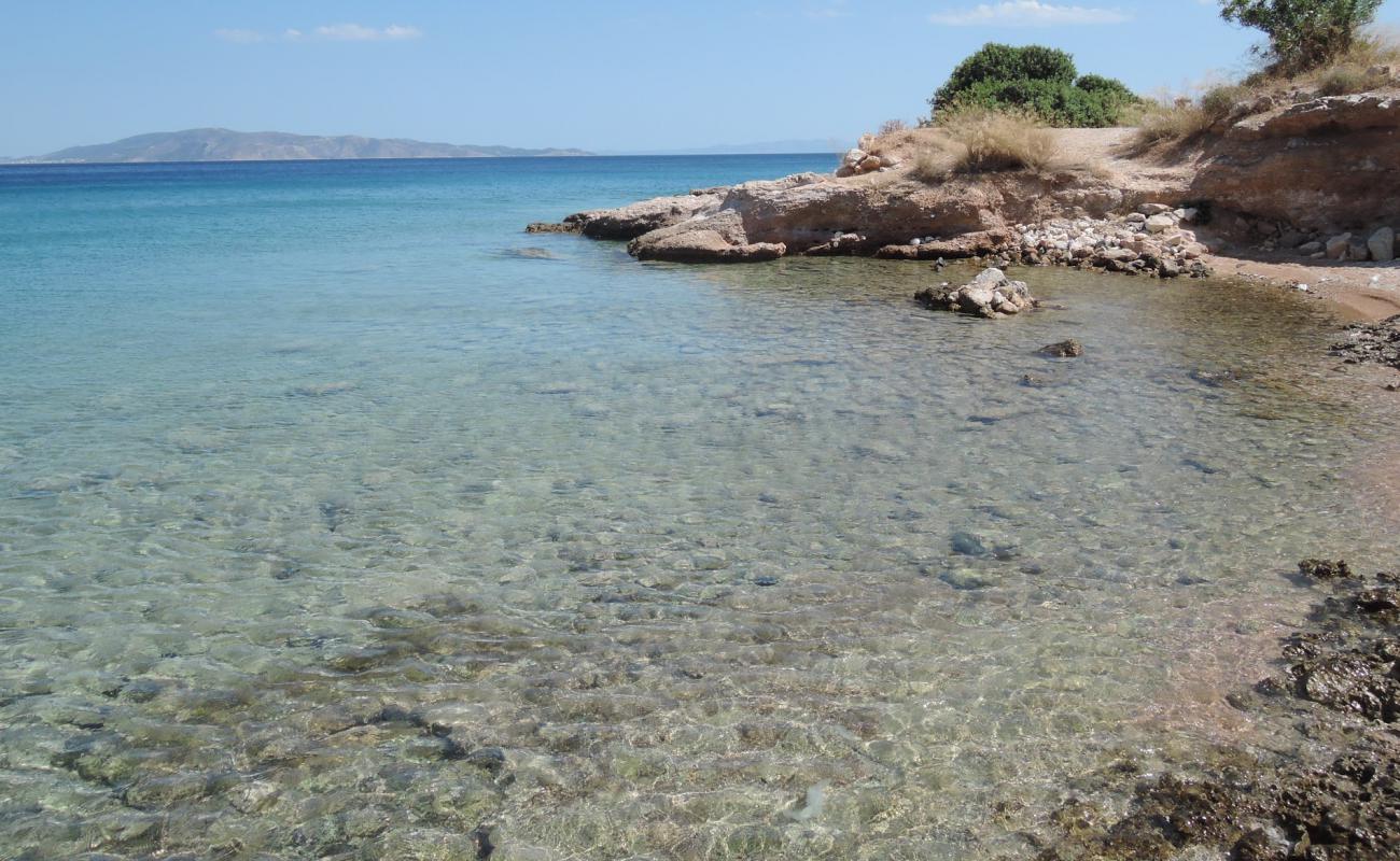 Vardaris 2nd beach'in fotoğrafı hafif ince çakıl taş yüzey ile