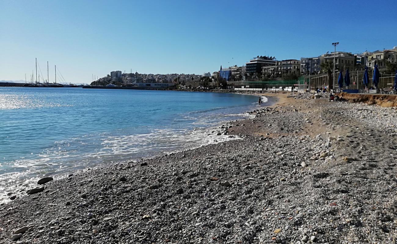 Votsalakia beach'in fotoğrafı siyah kum ve çakıl yüzey ile