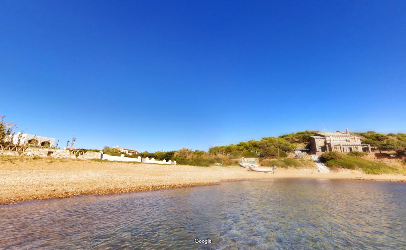 Panagitsa beach'in fotoğrafı turkuaz saf su yüzey ile