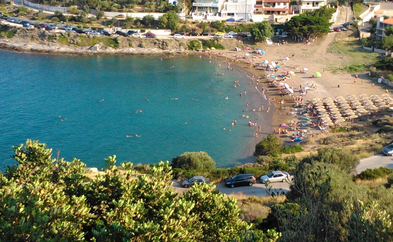 Paralia Daskalio'in fotoğrafı çakıl ile kum yüzey ile