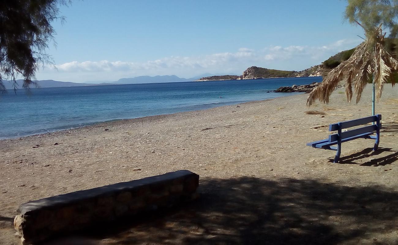 Dimitrani Beach'in fotoğrafı taşlı kum yüzey ile