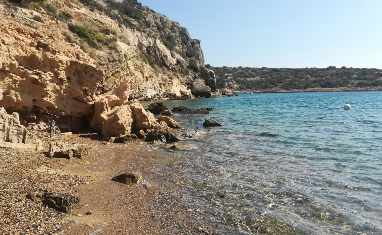Paralia Fleves'in fotoğrafı taşlı kum yüzey ile