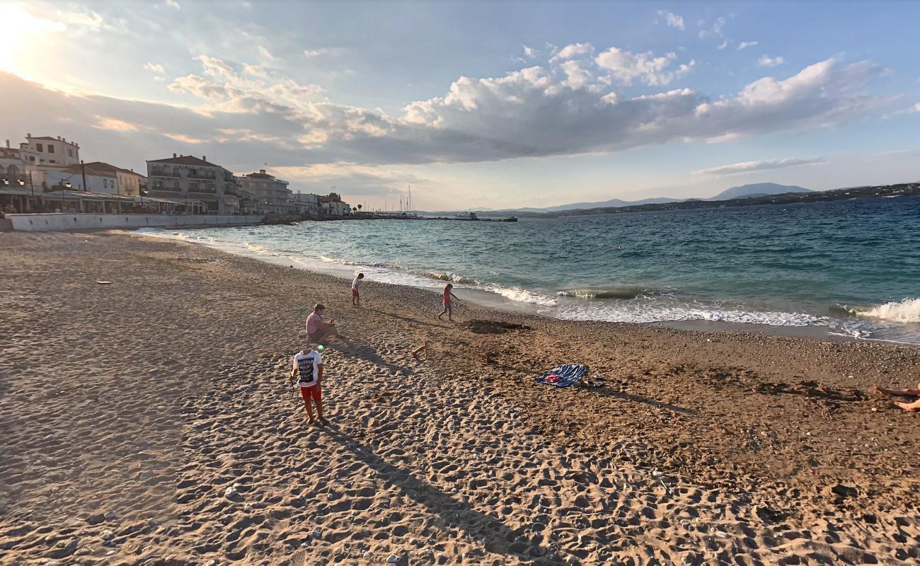 Paralia Agios Mamas'in fotoğrafı küçük koy ile birlikte