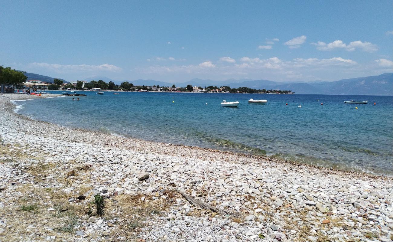 Selianitika beach II'in fotoğrafı gri çakıl taşı yüzey ile