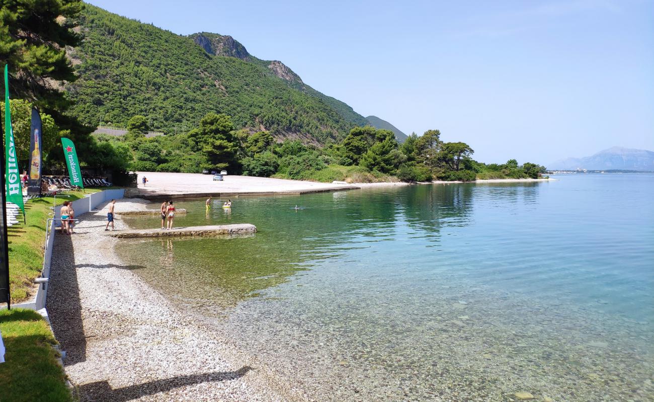 Paralia Panagopoulas'in fotoğrafı gri ince çakıl taş yüzey ile