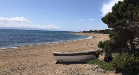 Akrotiri beach