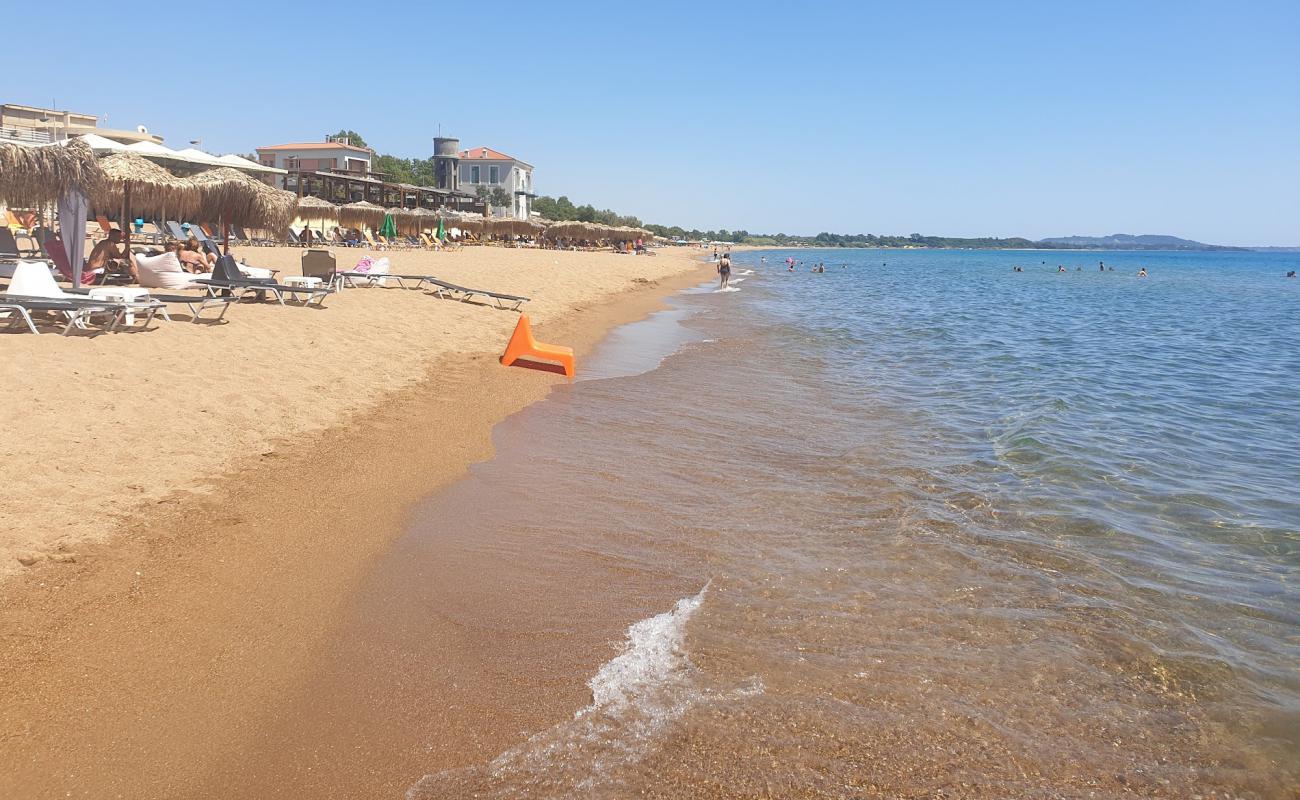 Amaliadas beach'in fotoğrafı açık bej kum yüzey ile