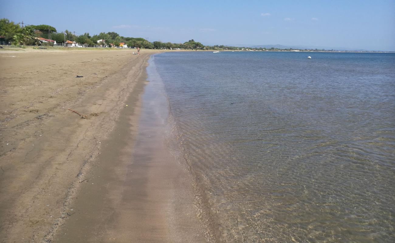 Paralia Katakolo'in fotoğrafı i̇nce bej kum yüzey ile