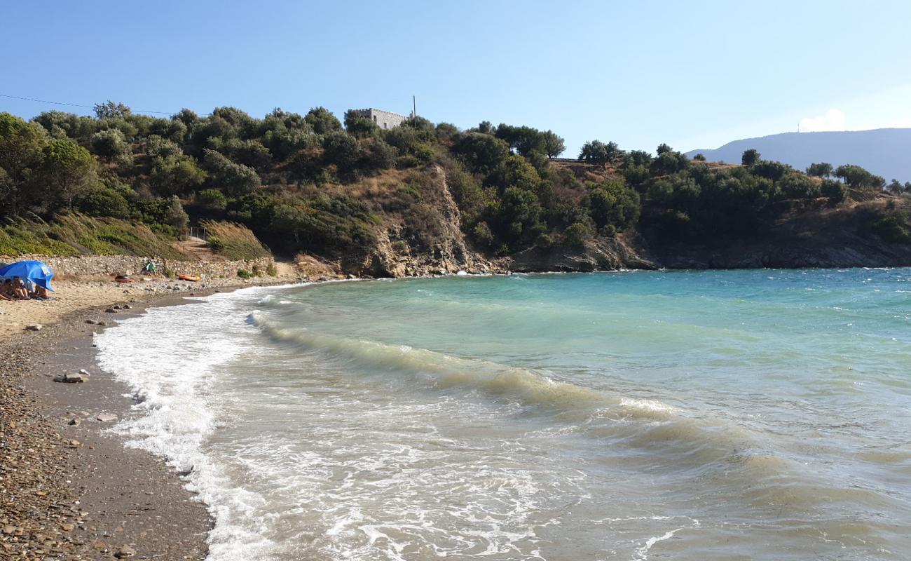 Githio beach III'in fotoğrafı gri kum ve çakıllar yüzey ile