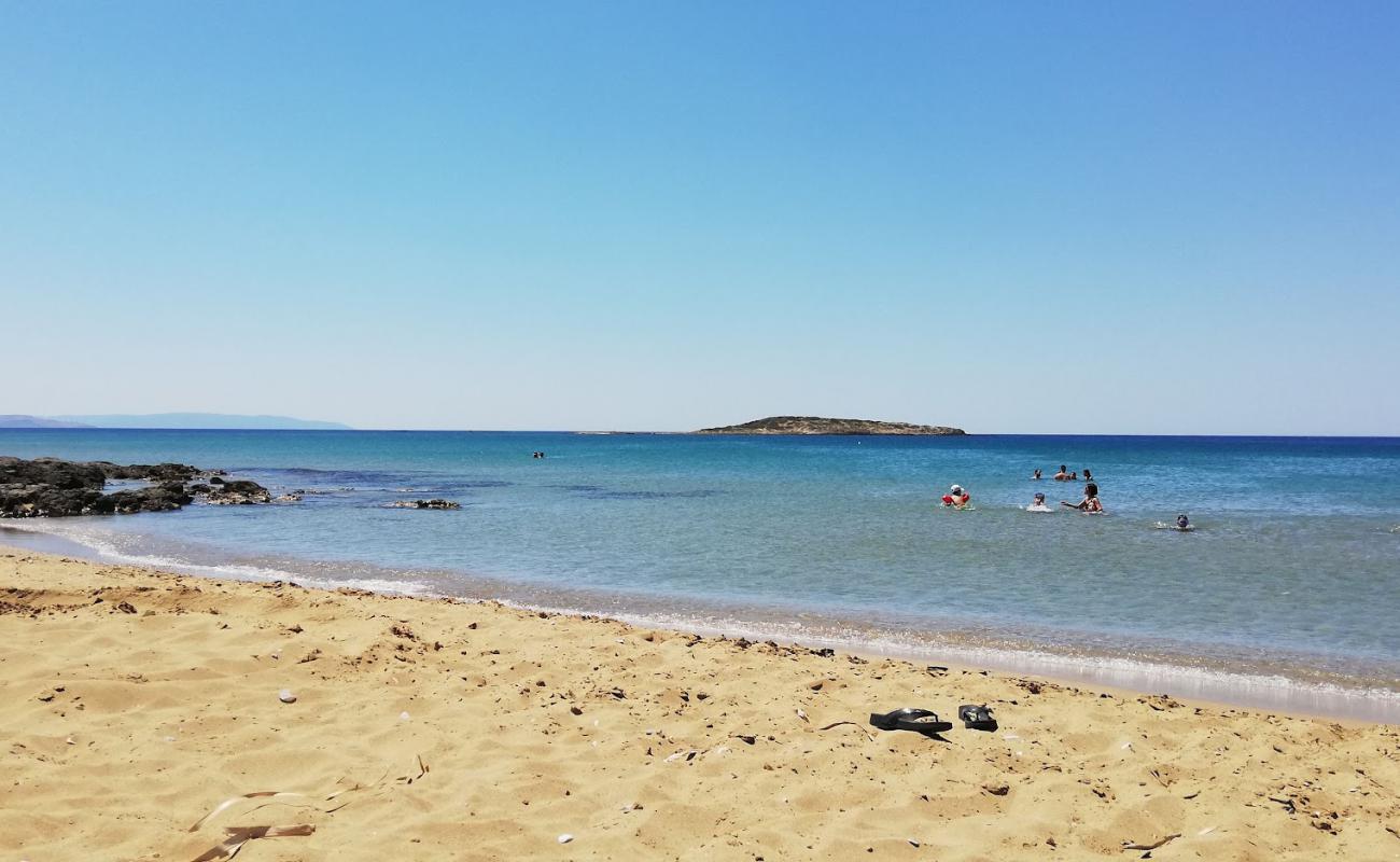 Panaritis beach II'in fotoğrafı i̇nce bej kum yüzey ile