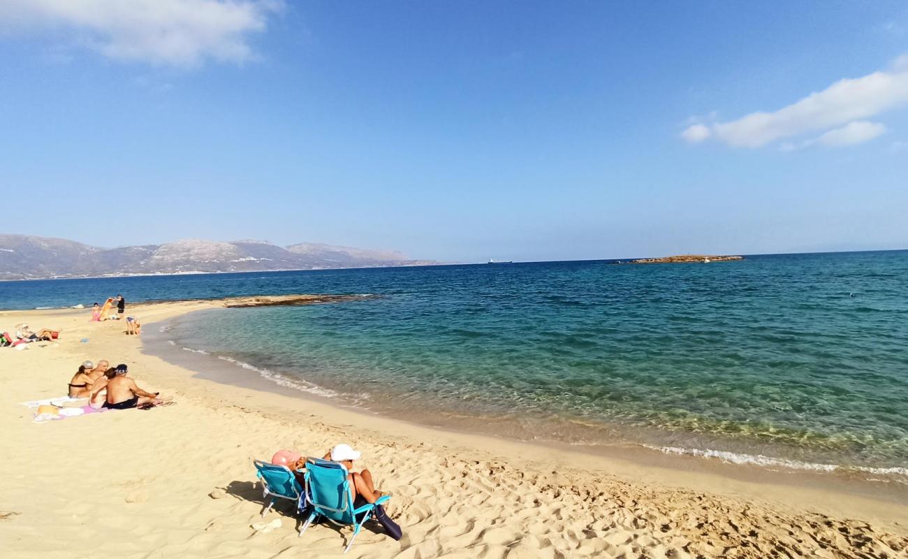 Pouda beach'in fotoğrafı i̇nce bej kum yüzey ile