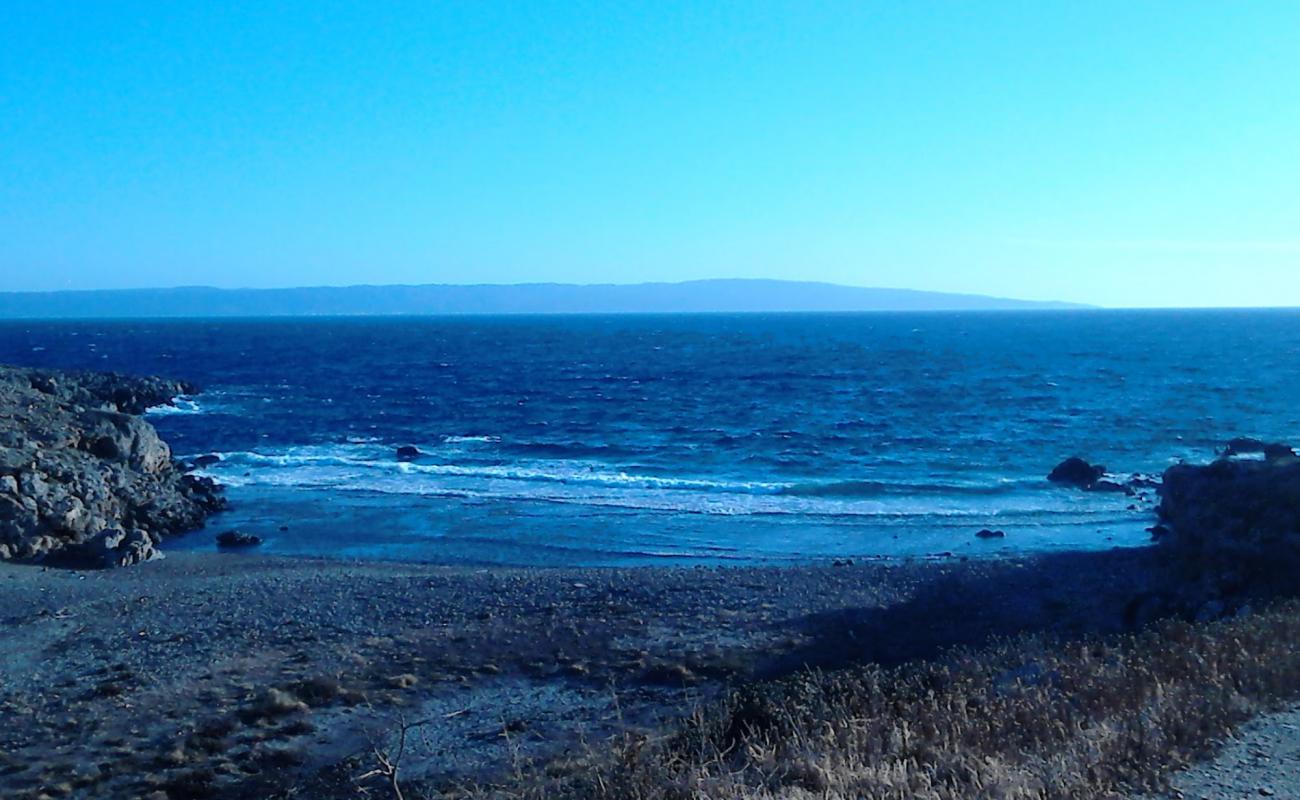 Tsoumala beach'in fotoğrafı kahverengi çakıl yüzey ile