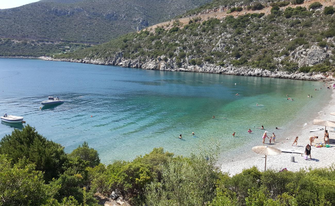 Agios Dimitriou beach'in fotoğrafı hafif çakıl yüzey ile