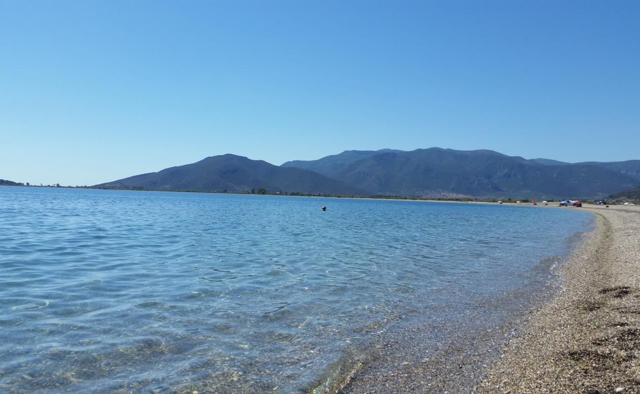 Portes Beach'in fotoğrafı çakıl ile kum yüzey ile