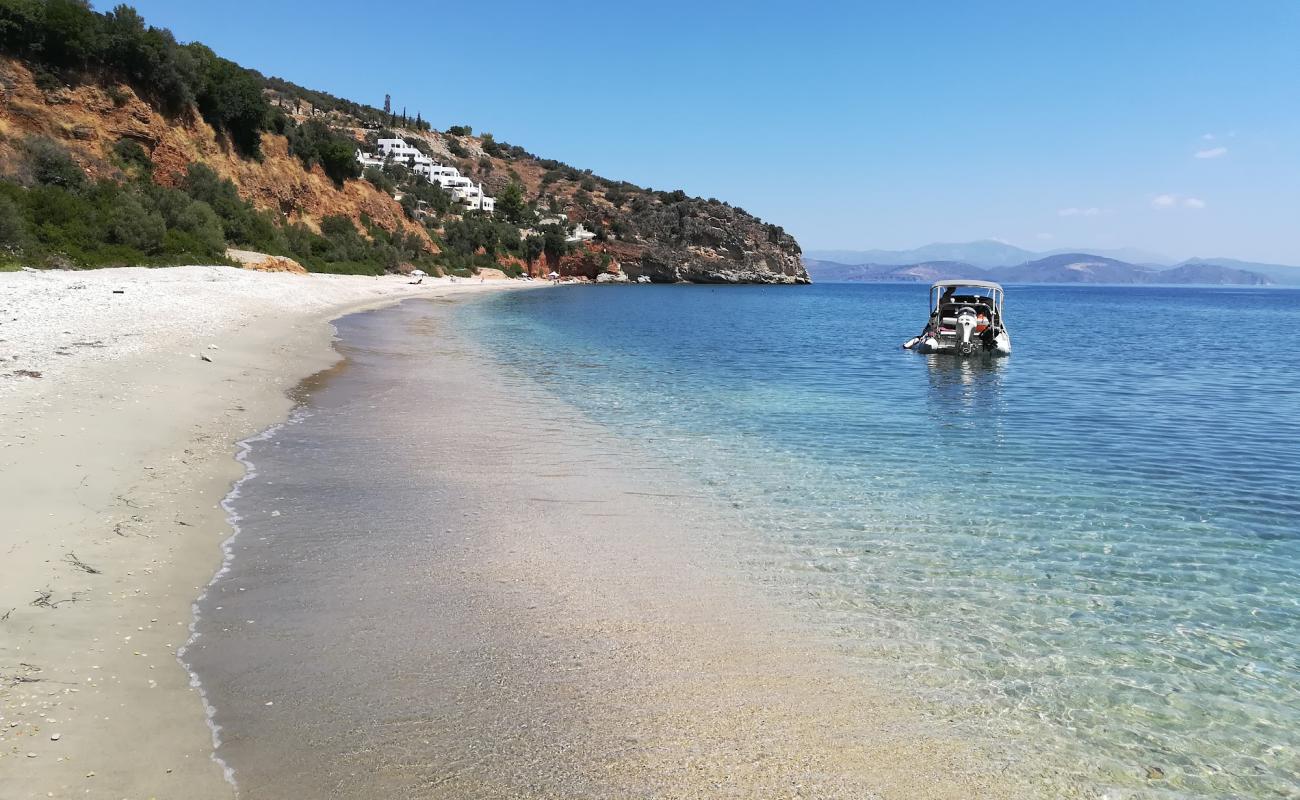 Muses seaside'in fotoğrafı küçük bej çakıl yüzey ile