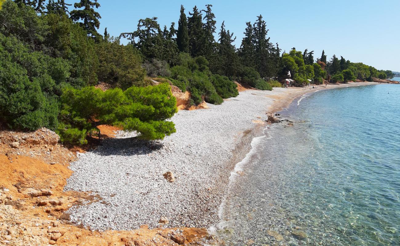 Ververonda beach'in fotoğrafı bej kum ve çakıl yüzey ile