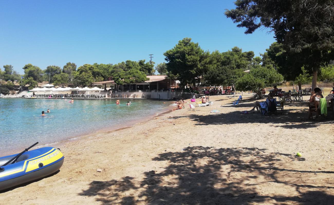 Hinitsa beach'in fotoğrafı açık bej kum yüzey ile