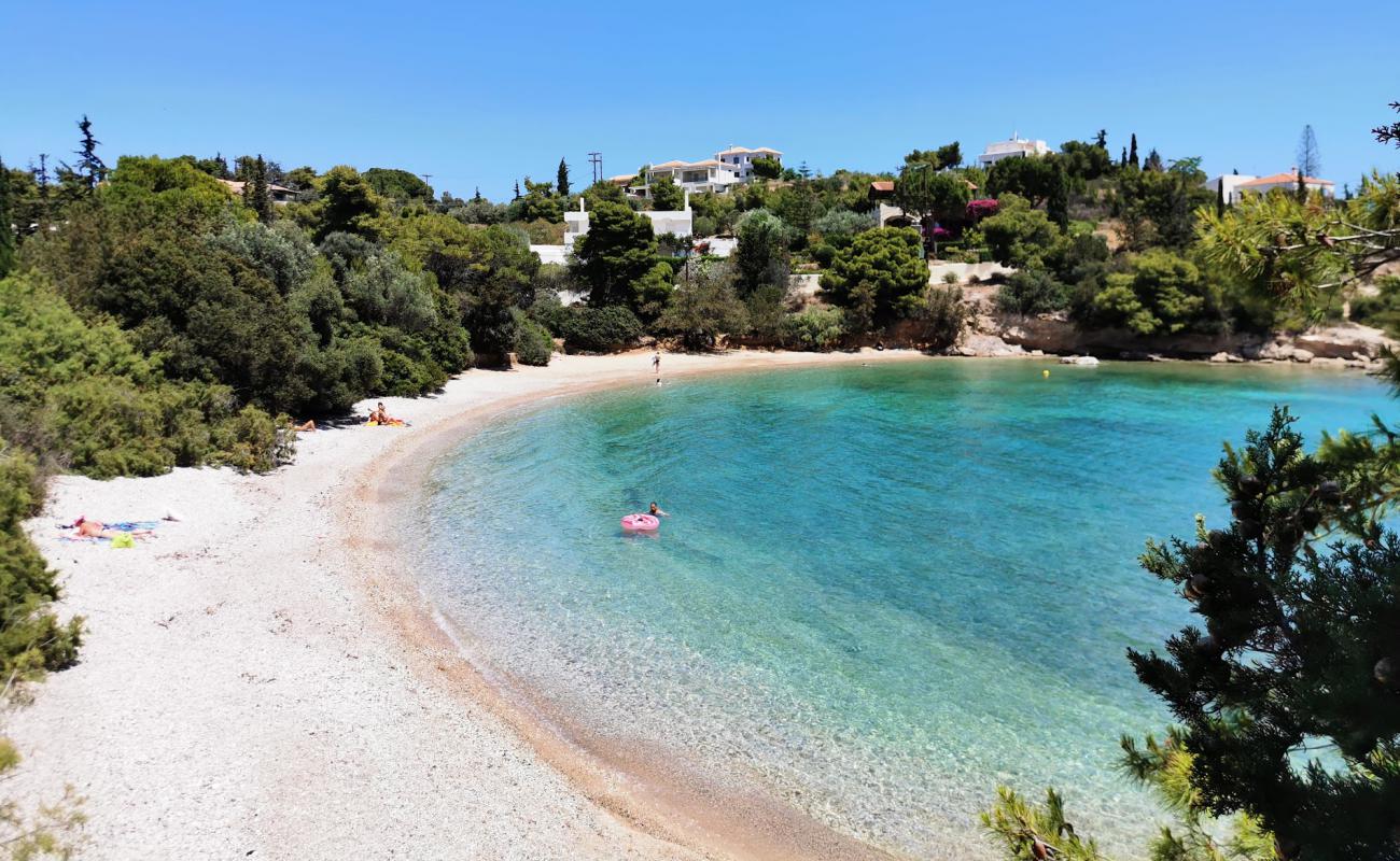 Agios Emilianos beach'in fotoğrafı çakıl ile kum yüzey ile