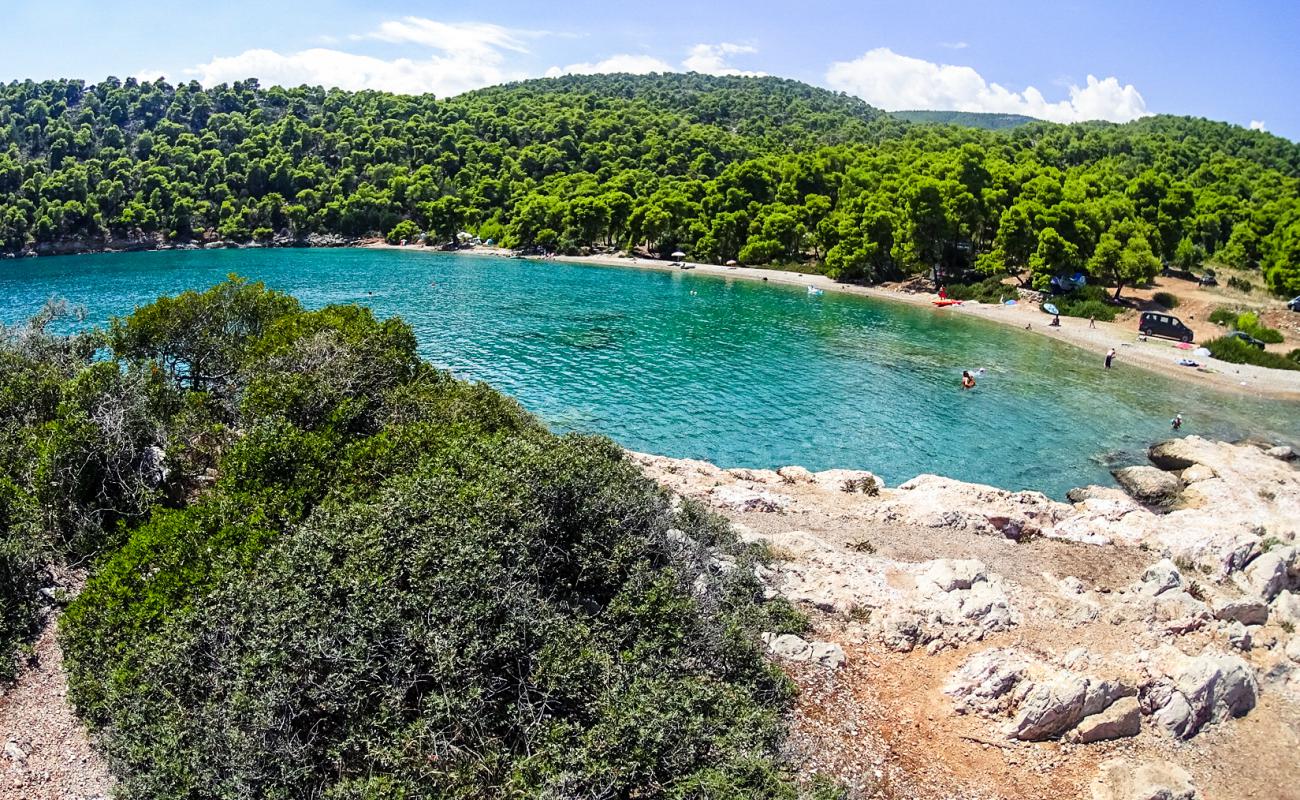 Polemarcha beach'in fotoğrafı bej çakıl yüzey ile
