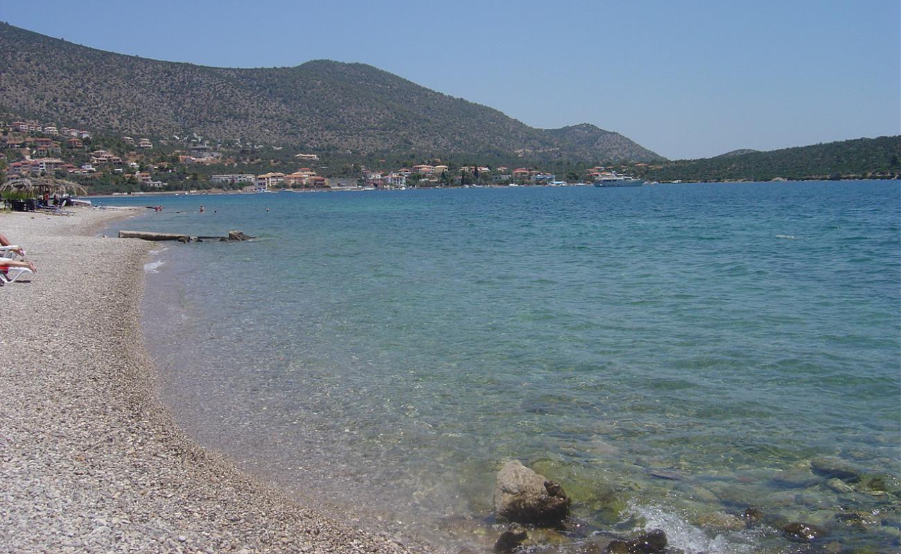 Korfos Beach'in fotoğrafı gri çakıl taşı yüzey ile