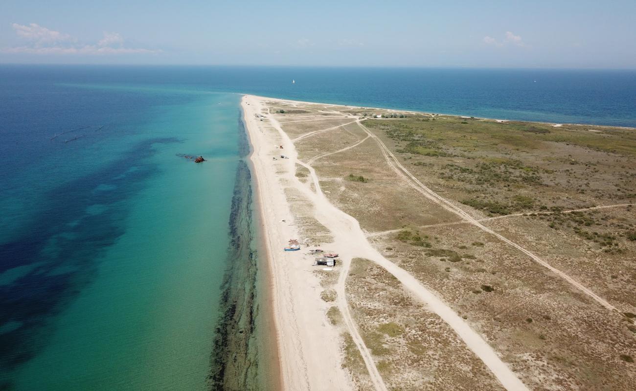 Epanomi beach'in fotoğrafı parlak ince kum yüzey ile