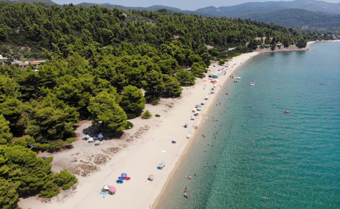 Lagomandra beach II'in fotoğrafı i̇nce bej kum yüzey ile