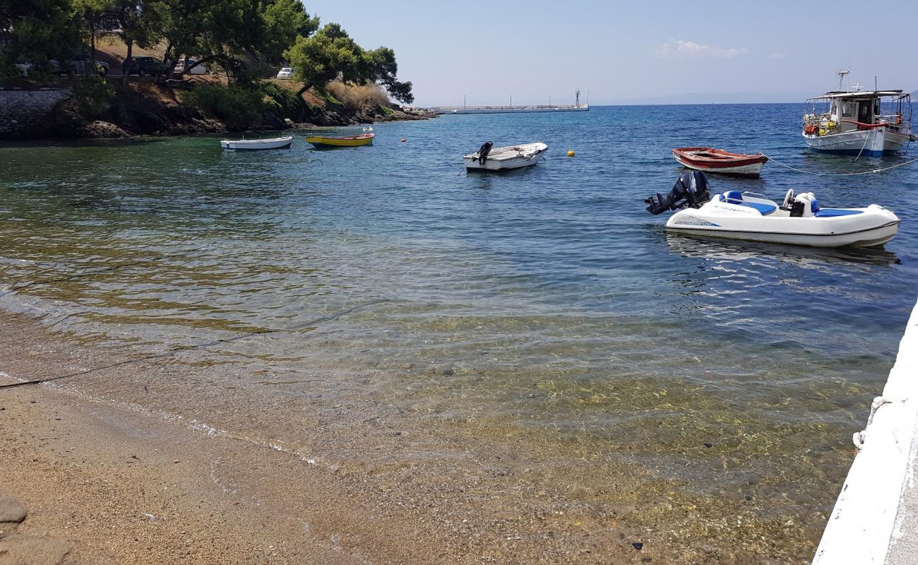 Santala beach'in fotoğrafı kahverengi kum yüzey ile