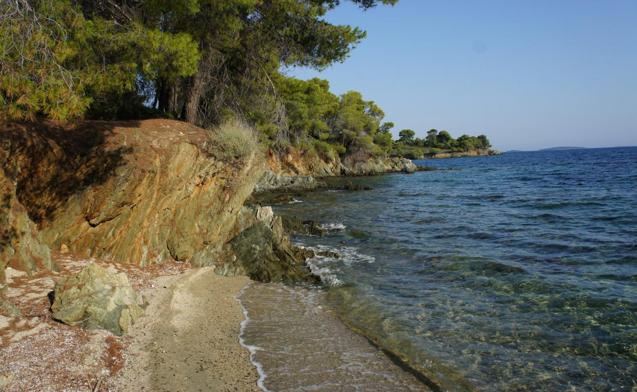 Agios Kyriaki beach IV'in fotoğrafı çakıl ile kum yüzey ile