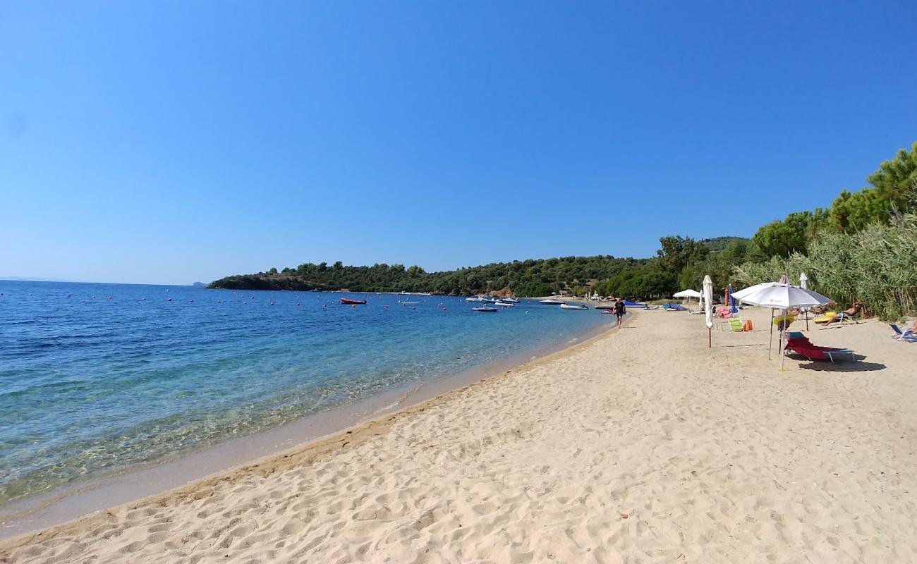 Agios Kyriaki beach'in fotoğrafı parlak ince kum yüzey ile