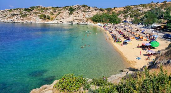 Tourkolimnionas beach