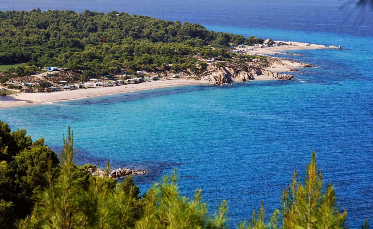 Platanitsi Beach II'in fotoğrafı parlak kum yüzey ile