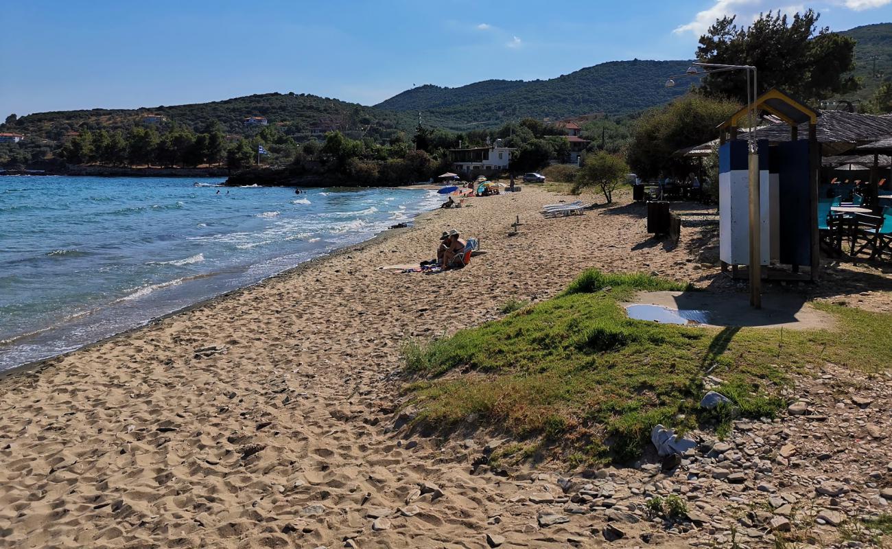 Coast Gerontokores II'in fotoğrafı siyah kum ve çakıllar yüzey ile