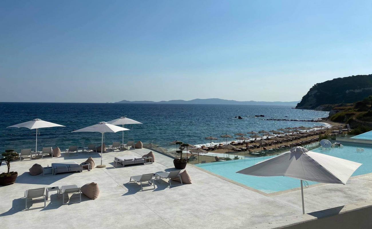 Athos Hotel Beach'in fotoğrafı gri kum yüzey ile