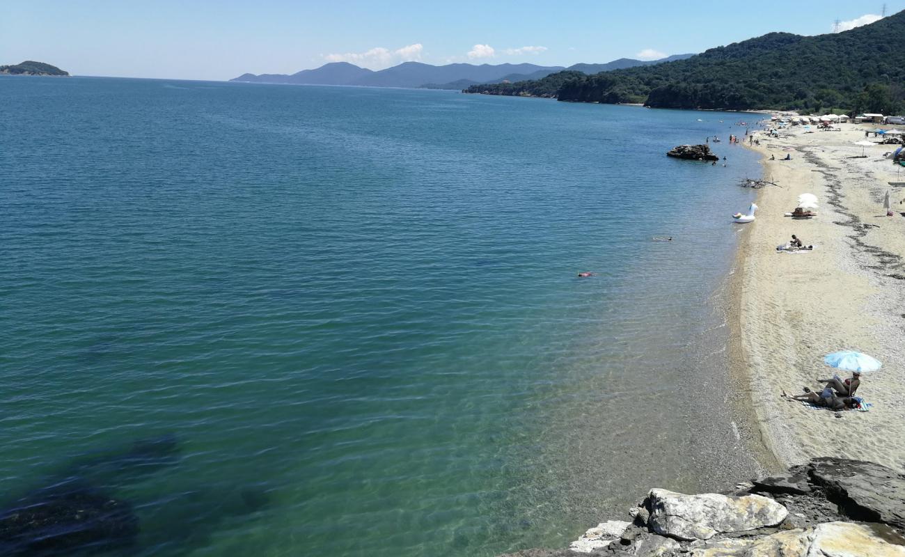 Solymar Beach'in fotoğrafı parlak kum yüzey ile