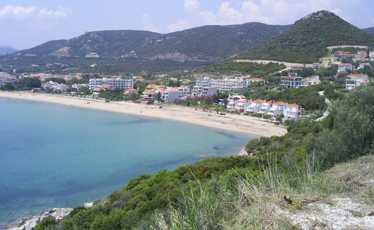 Glastres beach'in fotoğrafı parlak kum yüzey ile