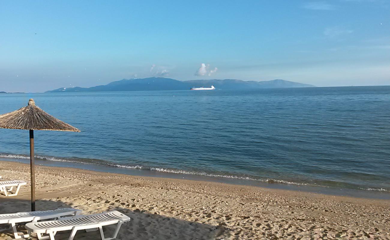 Dimitra beach'in fotoğrafı açık bej kum yüzey ile