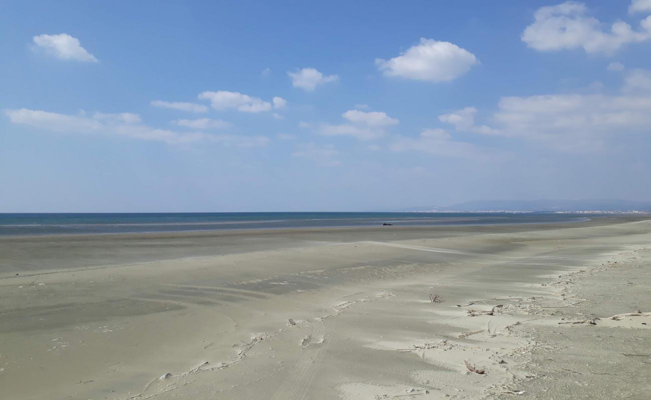 Delta Evrosa beach'in fotoğrafı açık bej kum yüzey ile
