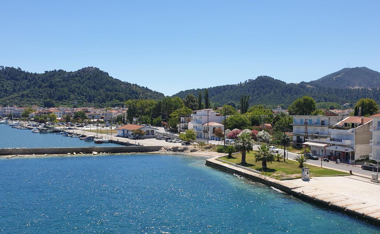 Argyri's Sea beach'in fotoğrafı parlak kum yüzey ile