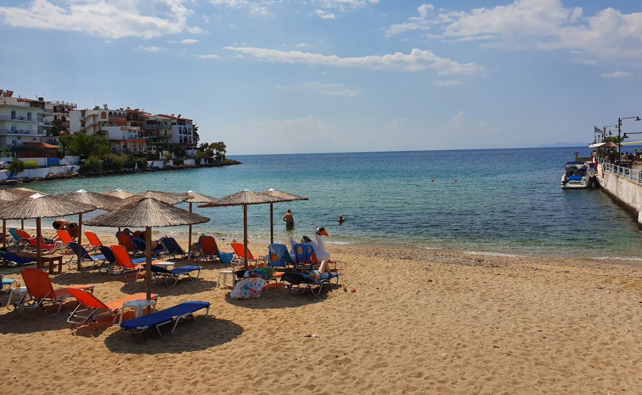 Skala Maries beach'in fotoğrafı açık bej kum yüzey ile