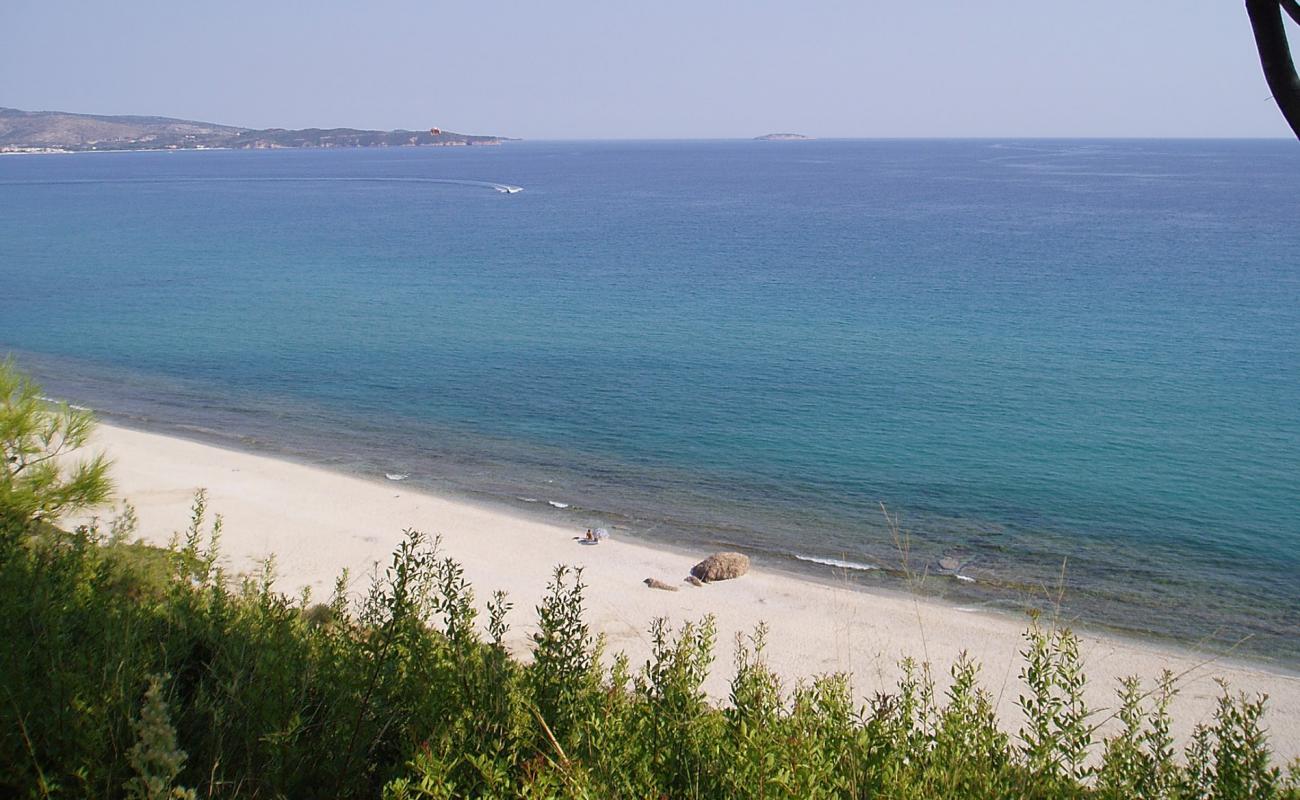 Trypiti beach II'in fotoğrafı küçük bej çakıl yüzey ile