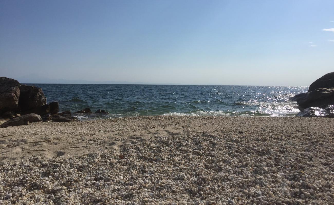 Limenaria beach'in fotoğrafı küçük bej çakıl yüzey ile