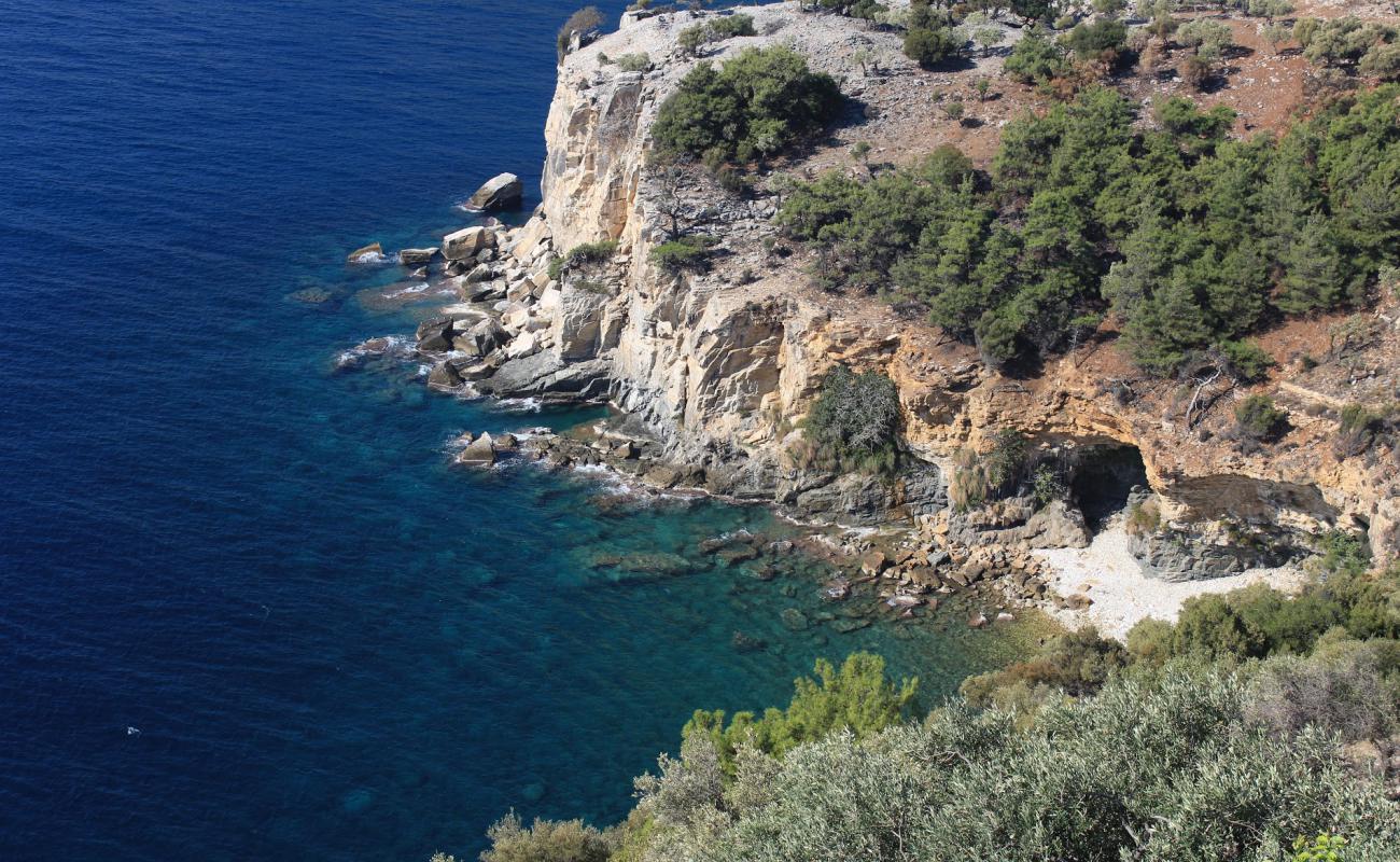 Arsanas beach II'in fotoğrafı taşlar yüzey ile