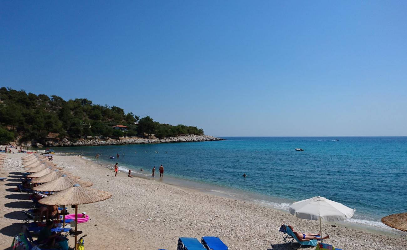 Thymonia beach'in fotoğrafı hafif çakıl yüzey ile