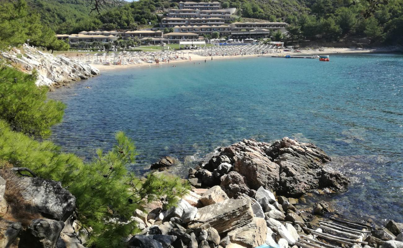 Thassos'un Plajı'in fotoğrafı parlak kum yüzey ile